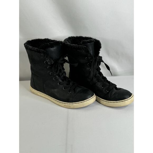 UGG Black Croft Luxe Quilt Shearling-Lined Boots, Women's Size 9 Style 1013908 - Picture 4 of 10